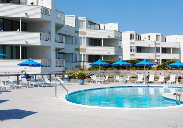 Photo 4 of Condo for sale at 260 Dune Rd #89, Southampton, NY 11978 | MLS# 1056120 | Listing updated on 2026-10-07