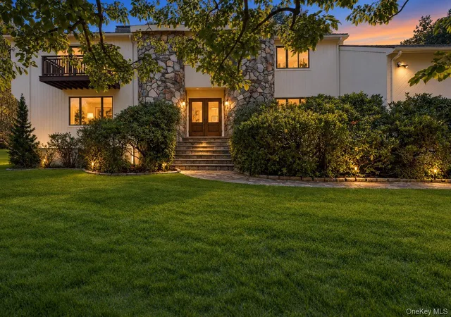 Photo 1 of Mansion for sale at 2054 Quaker Ridge Rd, Cortlandt, NY 10520 | MLS# 1056124 | Listing updated on 2026-10-02
