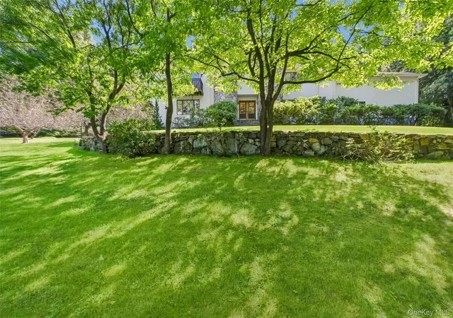 Photo 2 of Mansion for sale at 2054 Quaker Ridge Rd, Cortlandt, NY 10520 | MLS# 1056124 | Listing updated on 2026-10-02