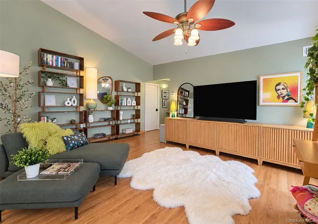 Photo 4 of Condo for sale at 4 Orient Ct, Brookhaven, NY 11961 | MLS# 1056125 | Listing updated on 2026-10-08