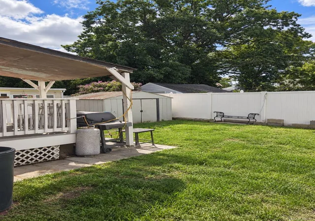 Photo 3 of Single family home for sale at 291 Clinton Ave, Hempstead, NY 11516 | MLS# 1056126 | Listing updated on 2026-09-30