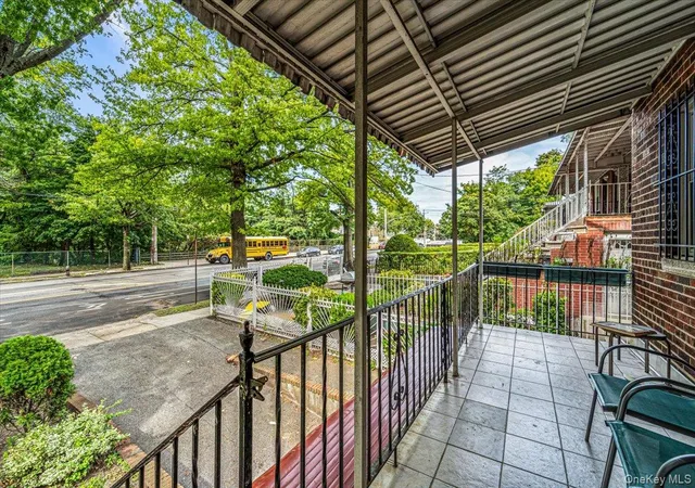 Photo 1 of House for sale at 3118 Eastchester Rd, New York, NY 10469 | MLS# 1056140 | Listing updated on 2026-10-22