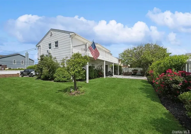 Photo 3 of Single family home for sale at 54 Acapulco St, Hempstead, NY 11509 | MLS# 1056175 | Listing updated on 2026-10-06
