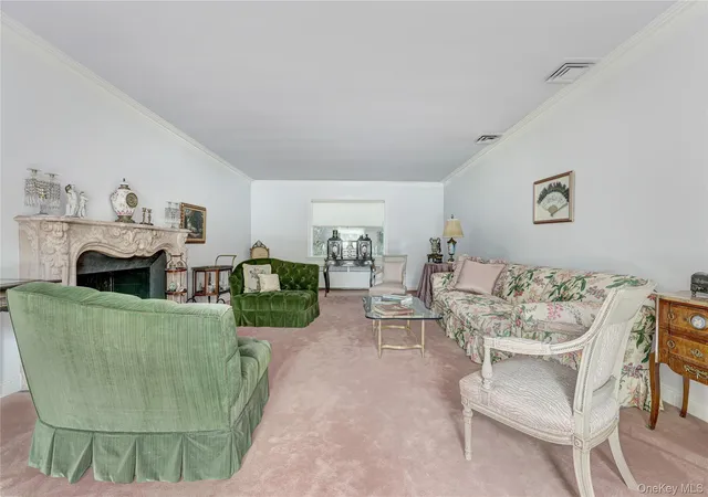 Photo 4 of Single family home for sale at 178 Schenck Cir N, Hempstead, NY 11557 | MLS# 1056186 | Listing updated on 2026-10-02
