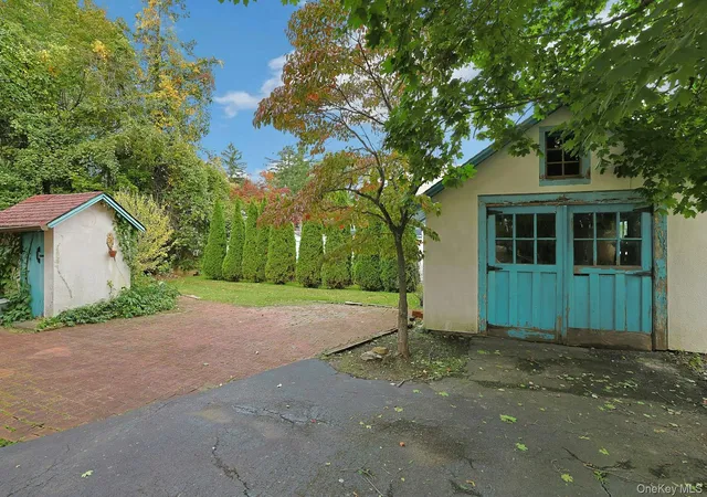Photo 31 of Single family home for sale at 19 Cambridge St E, Mount Pleasant, NY 10595 | MLS# 1056202 | Listing updated on 2026-10-21
