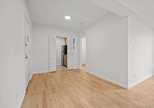 Photo 2 of House for sale at 601 Kappock St #6R, New York, NY 10463 | MLS# 1056213 | Listing updated on 2026-09-29