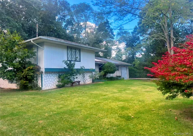 Photo 1 of Single family home for sale at 2605 Grand Ave, Mattituck, NY 11952 | MLS# 1056229 | Listing updated on 2026-10-07