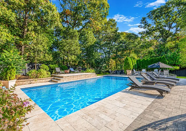 Photo 1 of Single family home for sale at 10 Privet Ct, Smithtown, NY 11787 | MLS# 1056231 | Listing updated on 2026-10-27