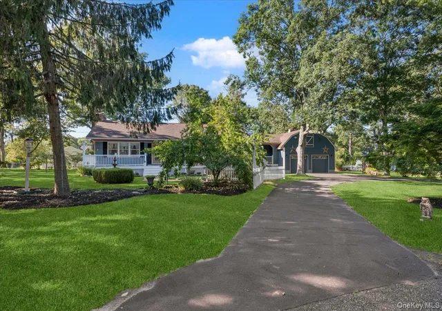 Photo 1 of Single family home for sale at 2000 Westphalia Rd, Southold, NY 11952 | MLS# 1056248 | Listing updated on 2026-10-07
