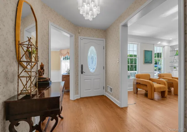 Photo 3 of Single family home for sale at 86 Summit Rd, North Hempstead, NY 11050 | MLS# 1056252 | Listing updated on 2026-10-08
