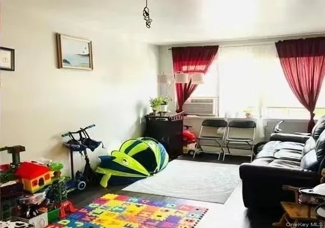 Photo 4 of House for sale at 4588 161st Street, New York, NY 11358 | MLS# 1056253 | Listing updated on 2026-10-08