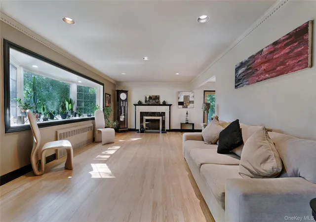 Photo 2 of Single family home for sale at 37 Bayberry Ave, Hempstead, NY 11530 | MLS# 1056255 | Listing updated on 2026-10-06