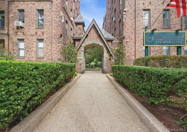 Photo 2 of Condo for sale at 83 19 116th Street #6D, New York, NY 11415 | MLS# 1056274 | Listing updated on 2026-09-30