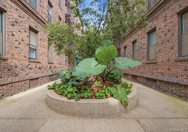 Photo 3 of Condo for sale at 83 19 116th Street #6D, New York, NY 11415 | MLS# 1056274 | Listing updated on 2026-09-30