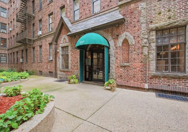 Listing Photo 4 - Condo for sale in building located at 83-19 116Th St, New York, NY 11418 - Unit #6D