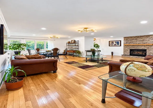 Photo 3 of Single family home for sale at 94 Massapequa Ave, Oyster Bay, NY 11758 | MLS# 1056286 | Listing updated on 2026-10-03