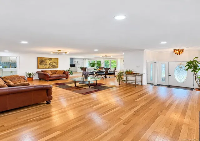 Photo 1 of Single family home for sale at 94 Massapequa Ave, Oyster Bay, NY 11758 | MLS# 1056286 | Listing updated on 2026-10-03