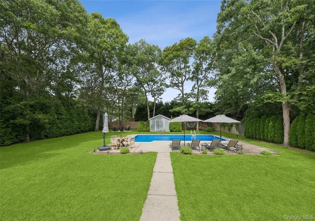 Photo 3 of Single family home for sale at 138 W Tiana Rd, Southampton, NY 11946 | MLS# 1056297 | Listing updated on 2026-10-08