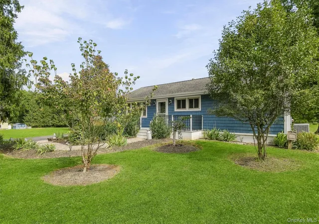 Photo 4 of Single family home for sale at 112 Lippincott Rd, Shawangunk, NY 12589 | MLS# 1056336 | Listing updated on 2026-09-30