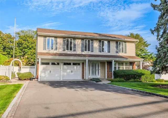 Single family home for sale at 511 Elwood Rd, Huntington, NY 11731 | MLS# 1056342