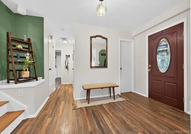 Photo 4 of Single family home for sale at 39 Drohan St, Huntington, NY 11743 | MLS# 1056376 | Listing updated on 2026-10-08