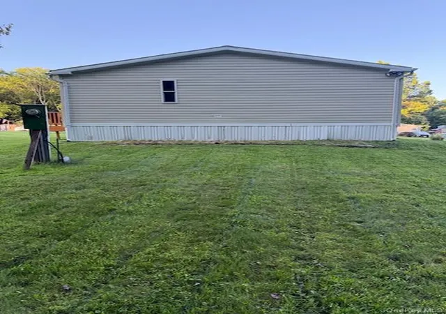 Photo 3 of Manufactured home for sale at 63 Deer Hvn Ln, Gardiner, NY 12525 | MLS# 1056386 | Listing updated on 2026-10-01
