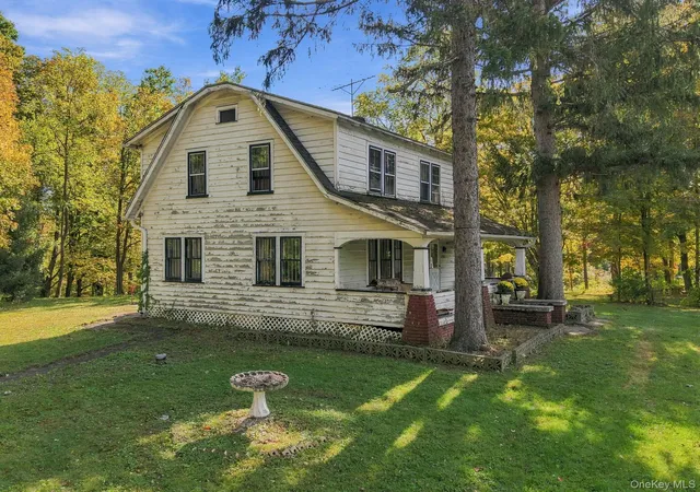 Photo 3 of Single family home for sale at 696 Springtown Rd, Rosendale, NY 12486 | MLS# 1056412 | Listing updated on 2026-10-09