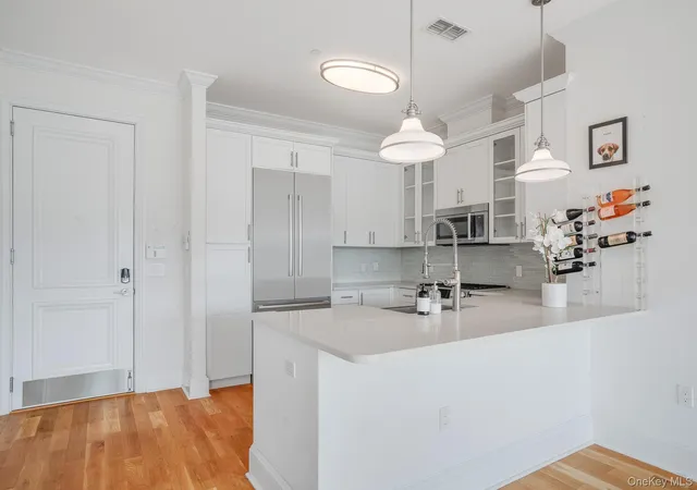 Listing Photo 4 - Condo for sale in building located at 11 River St, Mount Pleasant, NY 10591 - Unit #402