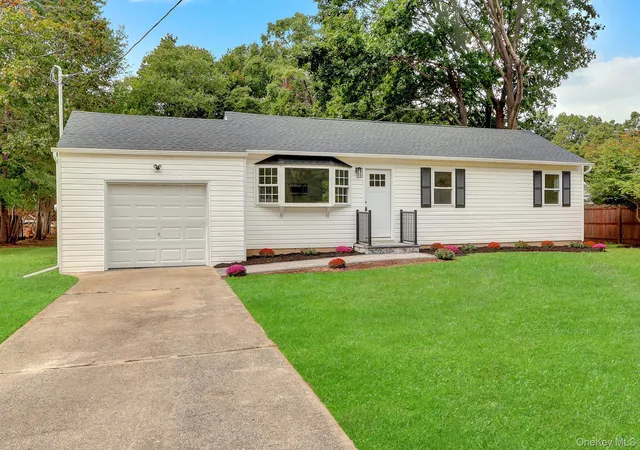 Photo 1 of Single family home for sale at 1119 Nugent Ave, Islip, NY 11706 | MLS# 1056436 | Listing updated on 2026-10-28