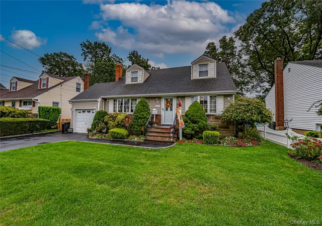 Single family home for sale at 3884 Lincoln St, Hempstead, NY 11783 | MLS# 1056444