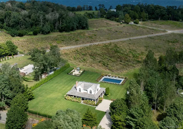 Photo 24 of Single family home for sale at 860 Hillcrest Dr, Southold, NY 11957 | MLS# 1056455 | Listing updated on 2026-10-07