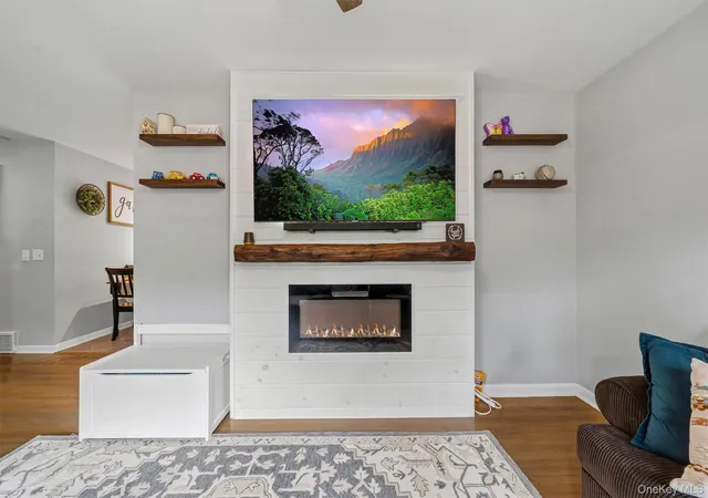 Photo 3 of Single family home for sale at 1040 Street Hwy 211 W, Mount Hope, NY 10940 | MLS# 1056459 | Listing updated on 2026-10-01