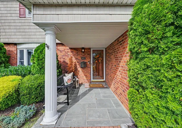 Photo 2 of Single family home for sale at 423 Bellevue Ave, Yonkers, NY 10703 | MLS# 1056463 | Listing updated on 2026-10-08