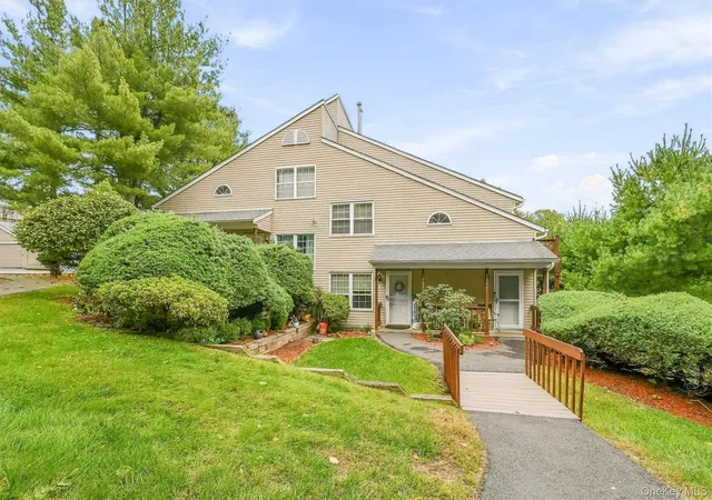 Photo 2 of Condo for sale at 1108 Evergreen Ct #65, Woodbury, NY 10930 | MLS# 1056467 | Listing updated on 2026-10-05