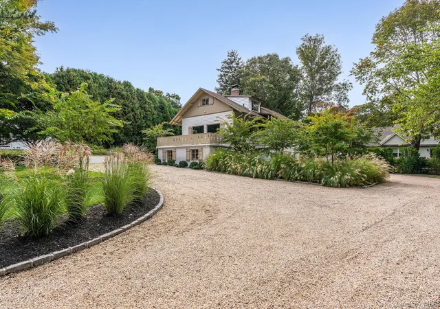 Photo 2 of Single family home for sale at 61 Hill St E, Riverhead, NY 11792 | MLS# 1056488 | Listing updated on 2026-10-12