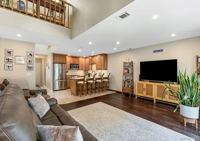 Condo for sale at 75 Fox Ct, Brookhaven, NY 11949 | MLS# 1056502