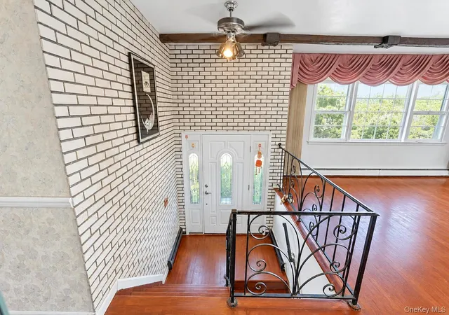 Photo 3 of Single family home for sale at 286 W 13th Street, Babylon, NY 11729 | MLS# 1056522 | Listing updated on 2026-10-01