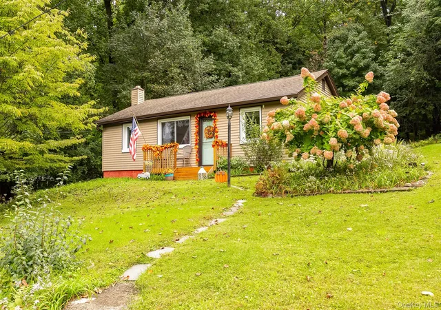 Photo 1 of Single family home for sale at 32 Fairview Rd, Beacon, NY 12508 | MLS# 1056576 | Listing updated on 2026-10-01
