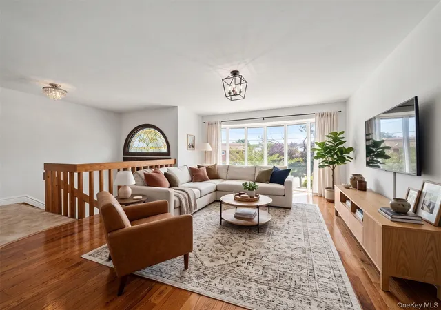 Photo 1 of Single family home for sale at 3400 Courtney Pl, Baldwin, NY 11510 | MLS# 1056612 | Listing updated on 2026-10-08
