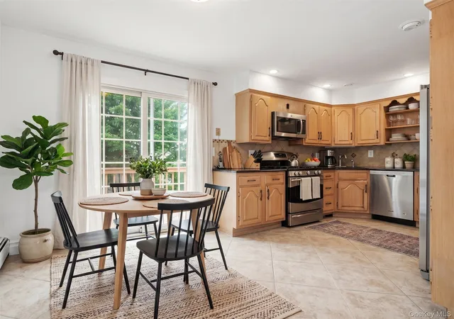 Photo 3 of Single family home for sale at 3400 Courtney Pl, Baldwin, NY 11510 | MLS# 1056612 | Listing updated on 2026-10-08