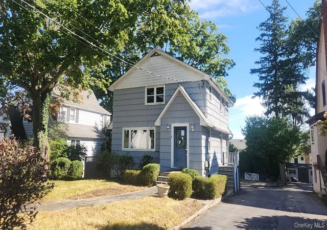 Photo 2 of Single family home for sale at 10 Shelley Ave, Mount Pleasant, NY 10595 | MLS# 1056626 | Listing updated on 2026-10-01