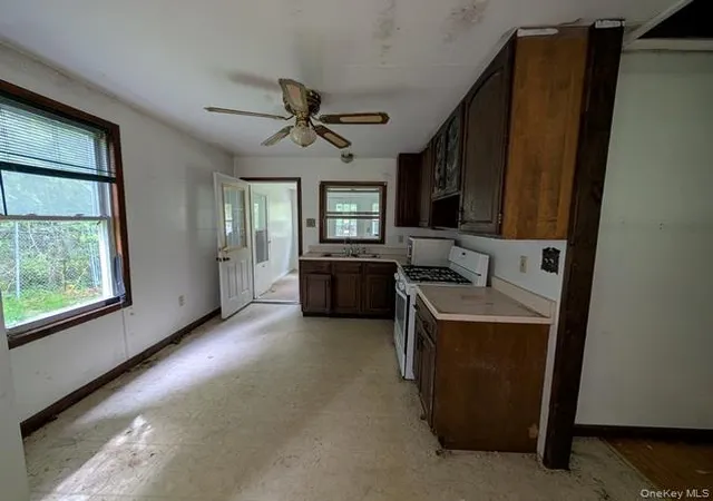 Photo 3 of Single family home for sale at 27 Poplar Rd, Mount Hope, NY 10963 | MLS# 1056681 | Listing updated on 2026-10-01