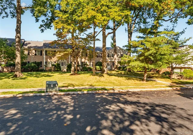 Photo 3 of Condo for sale at 284 Parkside Dr, Ramapo, NY 10901 | MLS# 1056686 | Listing updated on 2026-10-08