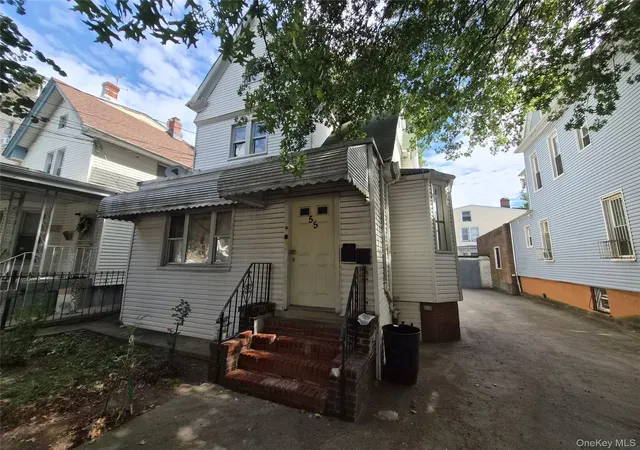 Photo 1 of Single family home for sale at 55 Richmond St, New York, NY 11208 | MLS# 1056749 | Listing updated on 2026-09-30