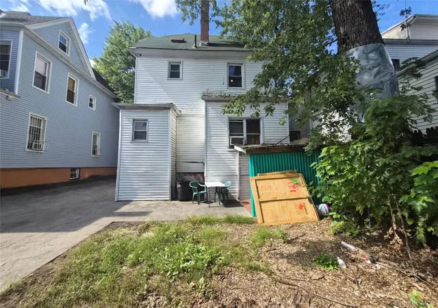 Photo 2 of Single family home for sale at 55 Richmond St, New York, NY 11208 | MLS# 1056749 | Listing updated on 2026-09-30