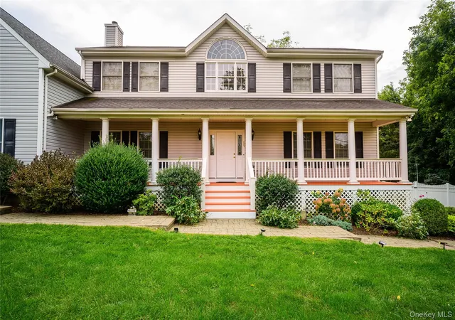 Photo 3 of Single family home for sale at 14 Windsor Rd, Yorktown, NY 10598 | MLS# 1056760 | Listing updated on 2026-10-10