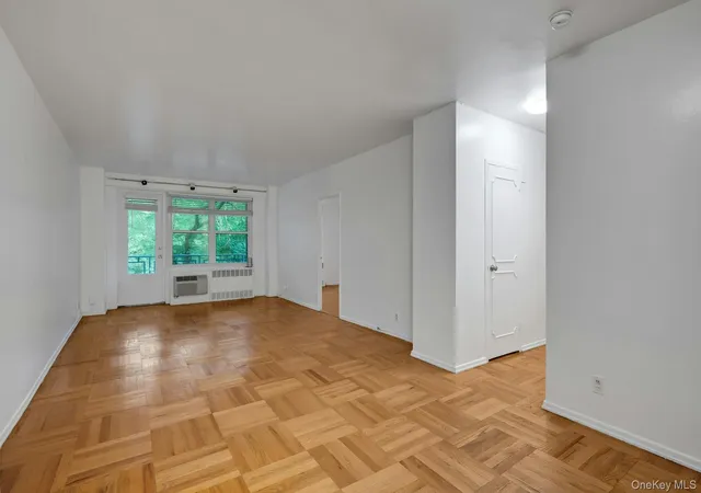 Photo 4 of House for sale at 281 Garth Rd #C2H, Scarsdale, NY 10583 | MLS# 1056766 | Listing updated on 2026-10-21