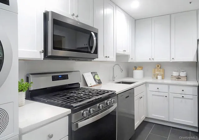 Photo 4 of Condo for sale at 300 Livingston Ave #A2, Mamaroneck, NY 10543 | MLS# 1056773 | Listing updated on 2026-10-08
