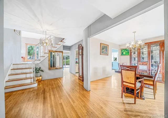 Photo 1 of Single family home for sale at 29 Sunshine Ln, Babylon, NY 11701 | MLS# 1056791 | Listing updated on 2026-09-30