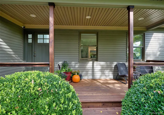 Photo 3 of Single family home for sale at 31 Kapetanakis Ln, Marbletown, NY 12484 | MLS# 1056799 | Listing updated on 2026-10-08